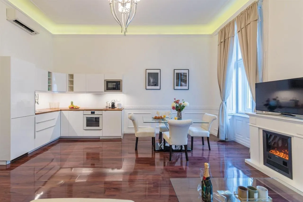 Apartment Music Academy Bedroom Suite Cafe Vian Apartman Kft Budapest