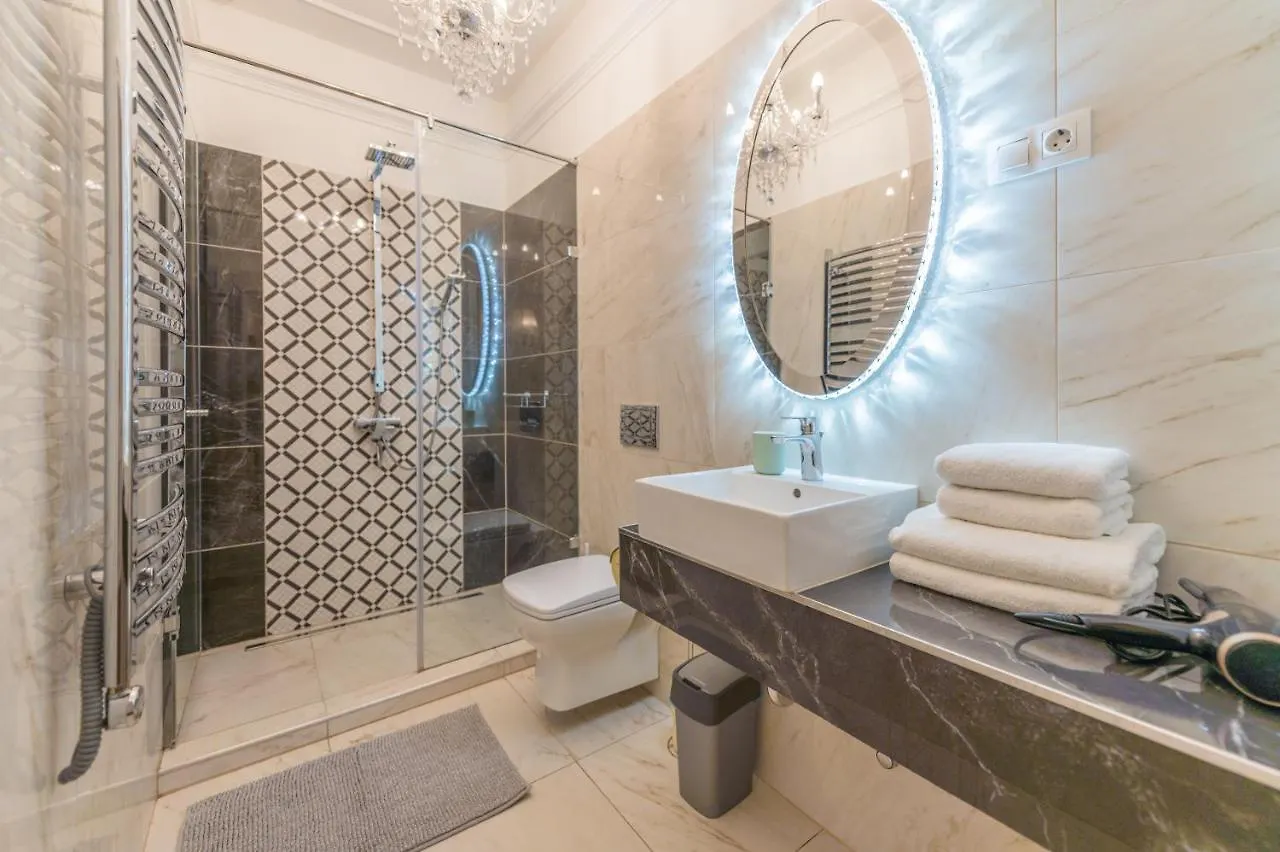 Music Academy Bedroom Suite Cafe Vian Apartman Kft Budapest Apartment